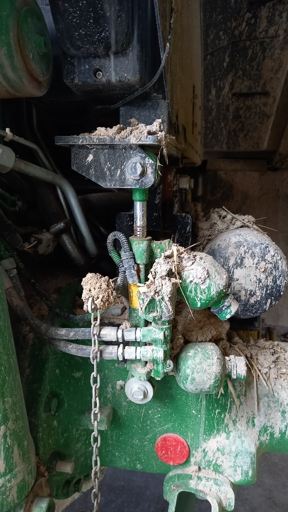 Tracteur JOHN DEERE 6195R - photo slide 7