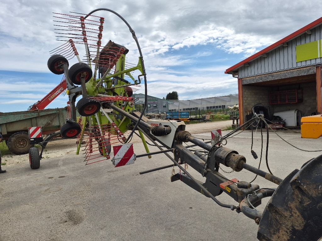 Andaineur CLAAS Liner 1600 twin - photo slide 2