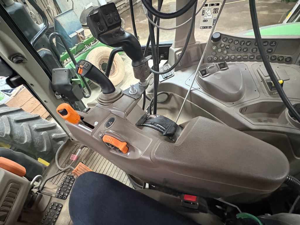 Tracteur JOHN DEERE 6120M - photo slide 3
