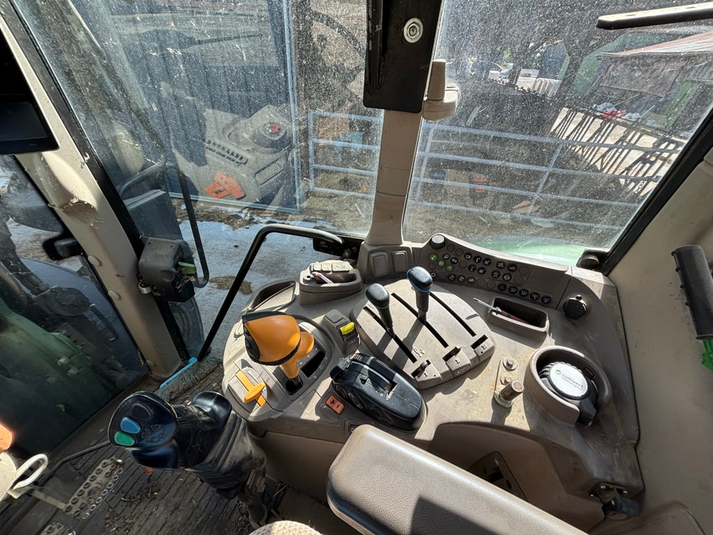 Tracteur JOHN DEERE 6100M - photo slide 13