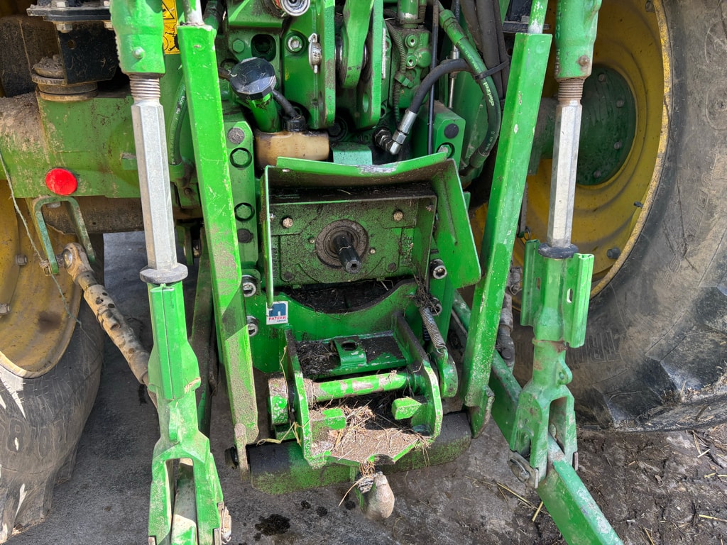 Tracteur JOHN DEERE 6100M - photo slide 10