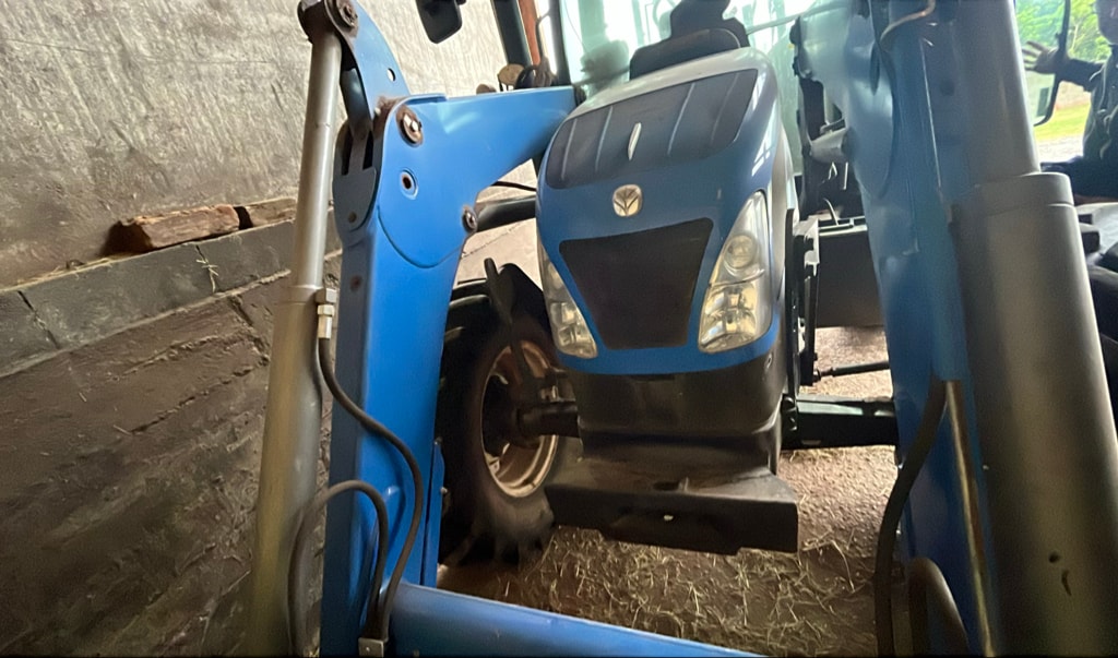 Tracteur chargeur NEW HOLLAND T5.105 EC - photo slide 10