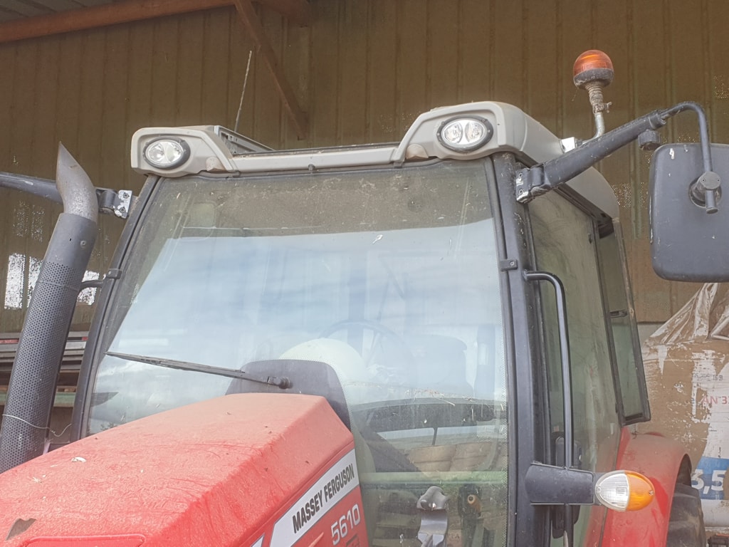 Tracteur MASSEY FERGUSON MF 5610 DYNA-4 - photo slide 10