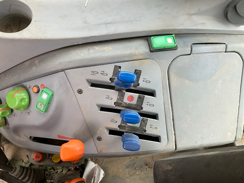 Tracteur DEUTZ FAHR 5095 D - photo slide 11