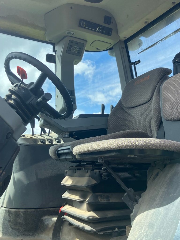 Tracteur CLAAS ARION 630 CIS - photo slide 9