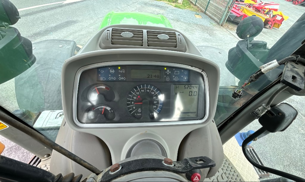 Tracteur DEUTZ FAHR 7230 AGROTRON TTV - photo slide 17