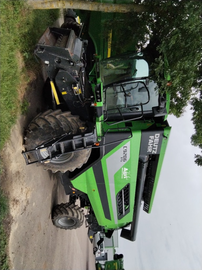 Moissonneuse DEUTZ FAHR C9206 TS - photo slide 7