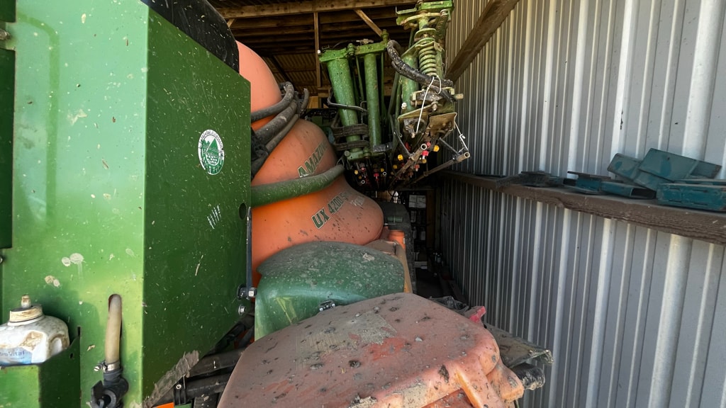 Pulverisateur AMAZONE UX 4200 - photo slide 9