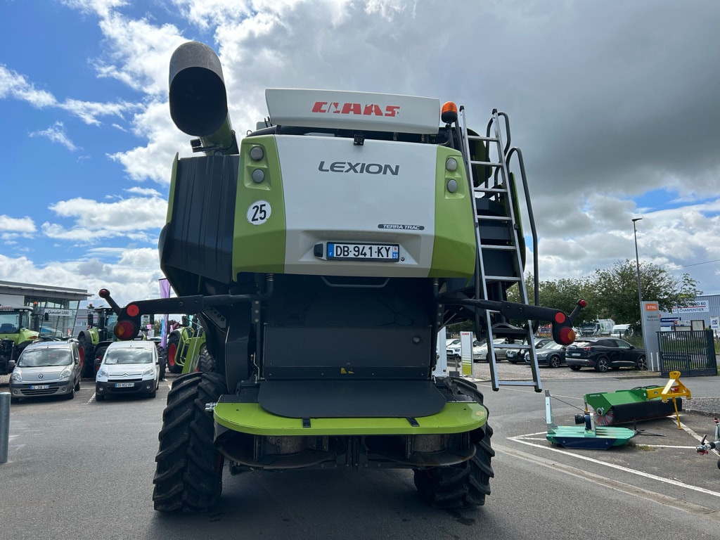 Moissonneuse CLAAS LEXION 760 TERRA TRAC - photo slide 7