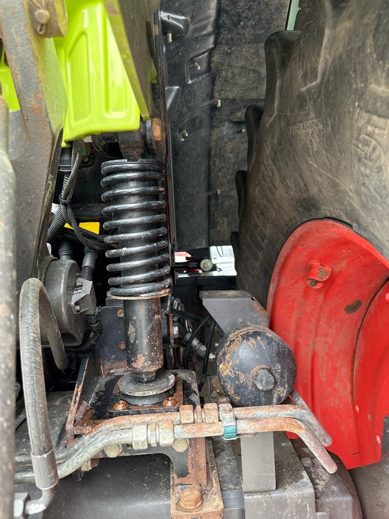 Tracteur CLAAS ARION 640 CIS - photo slide 10
