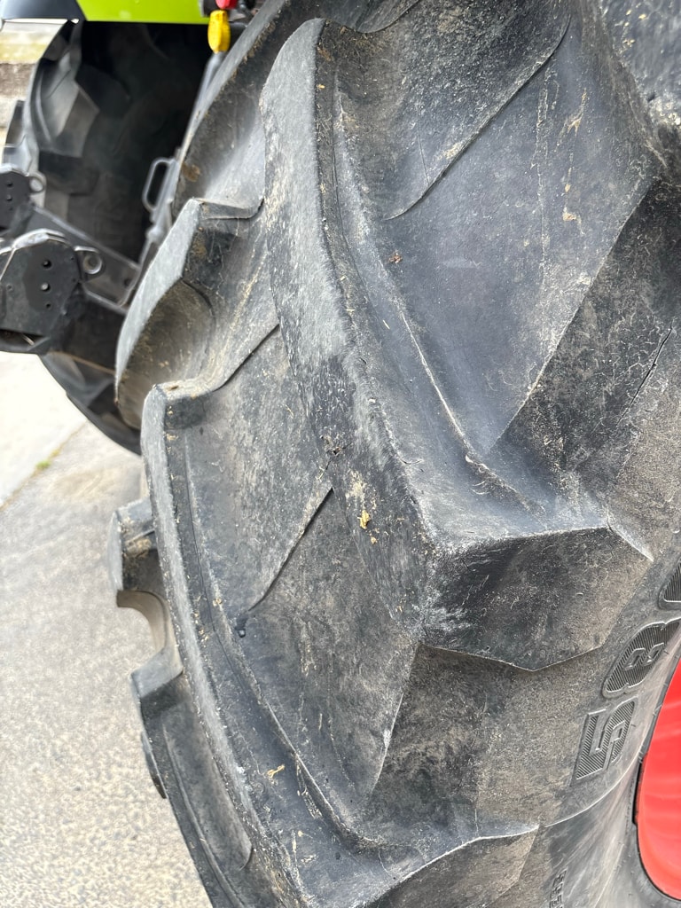 Tracteur CLAAS ARION 640 CIS - photo slide 12