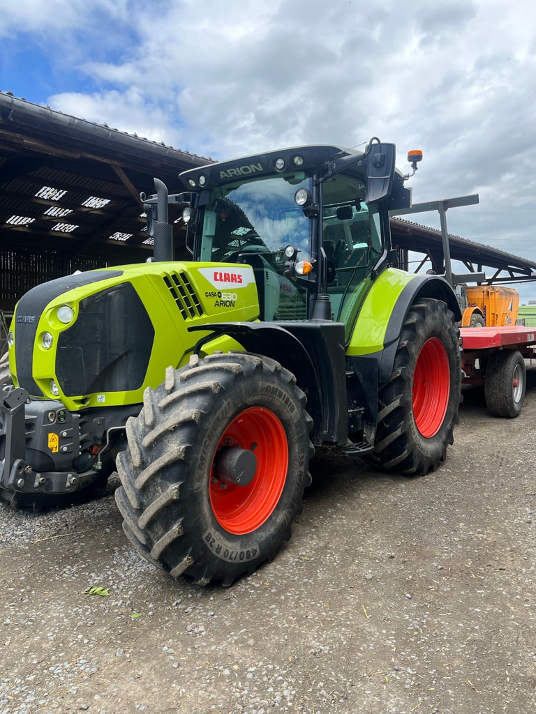 Tracteur CLAAS ARION 630 - photo slide 2