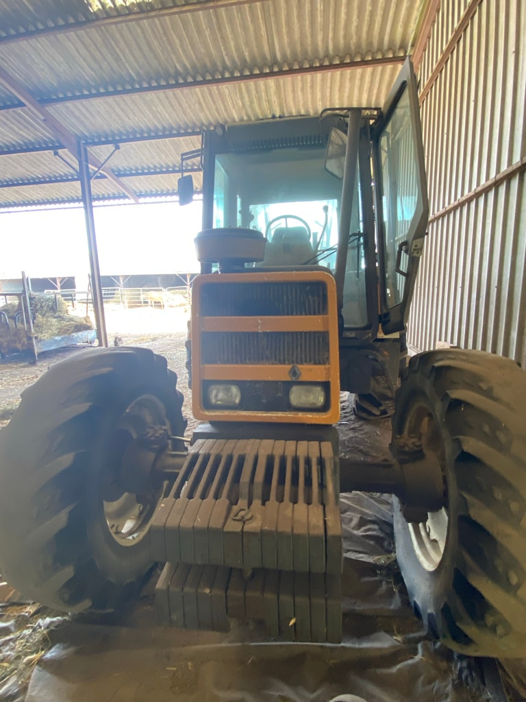 Tracteur RENAULT 103.14 - photo slide 2