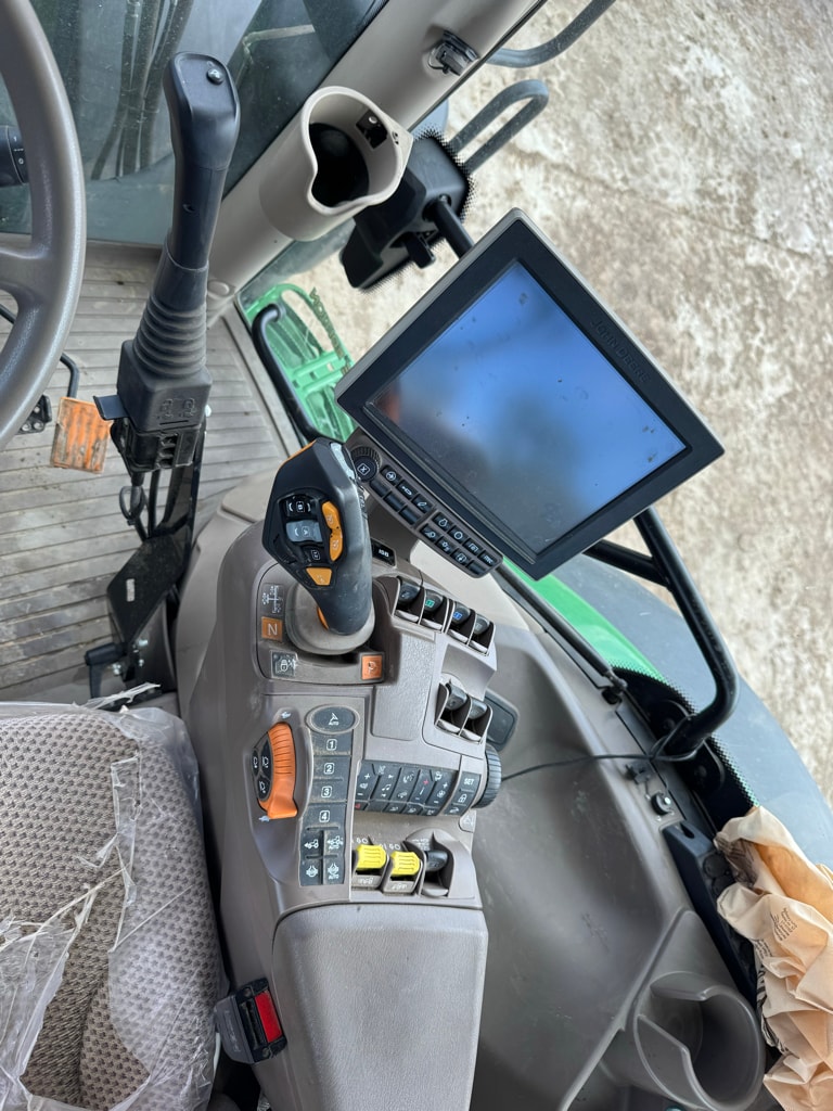 Tracteur JOHN DEERE 6r155 - photo slide 13