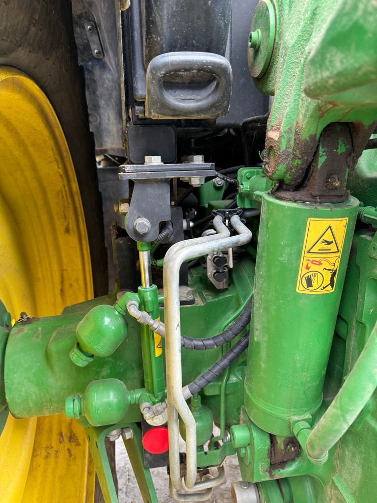 Tracteur JOHN DEERE 6r155 - photo slide 8