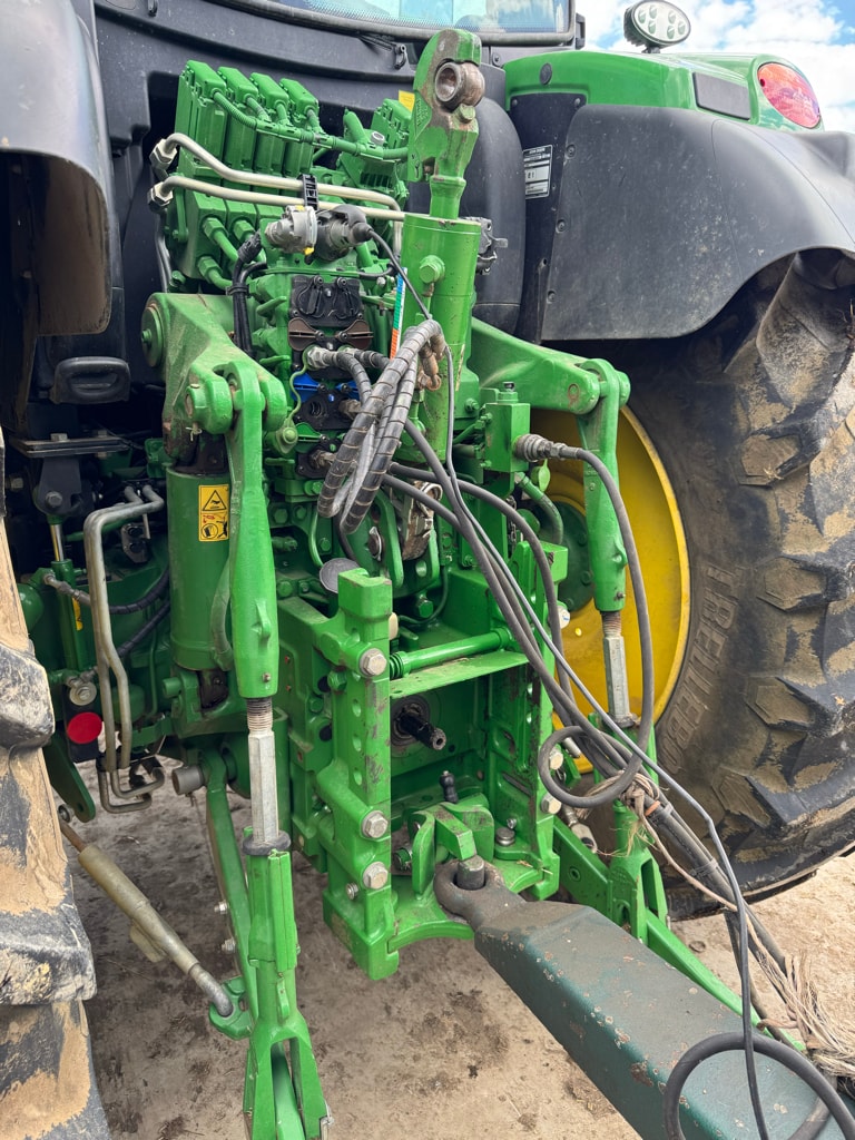 Tracteur JOHN DEERE 6r155 - photo slide 11