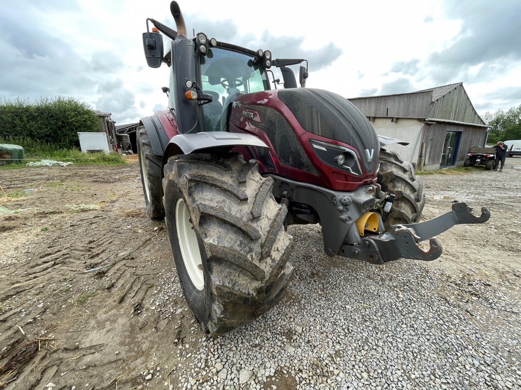 Tracteur VALTRA T254V - photo slide 4