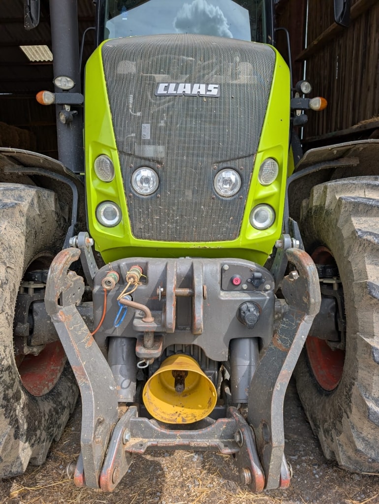 Tracteur CLAAS AXION 820 - photo slide 10