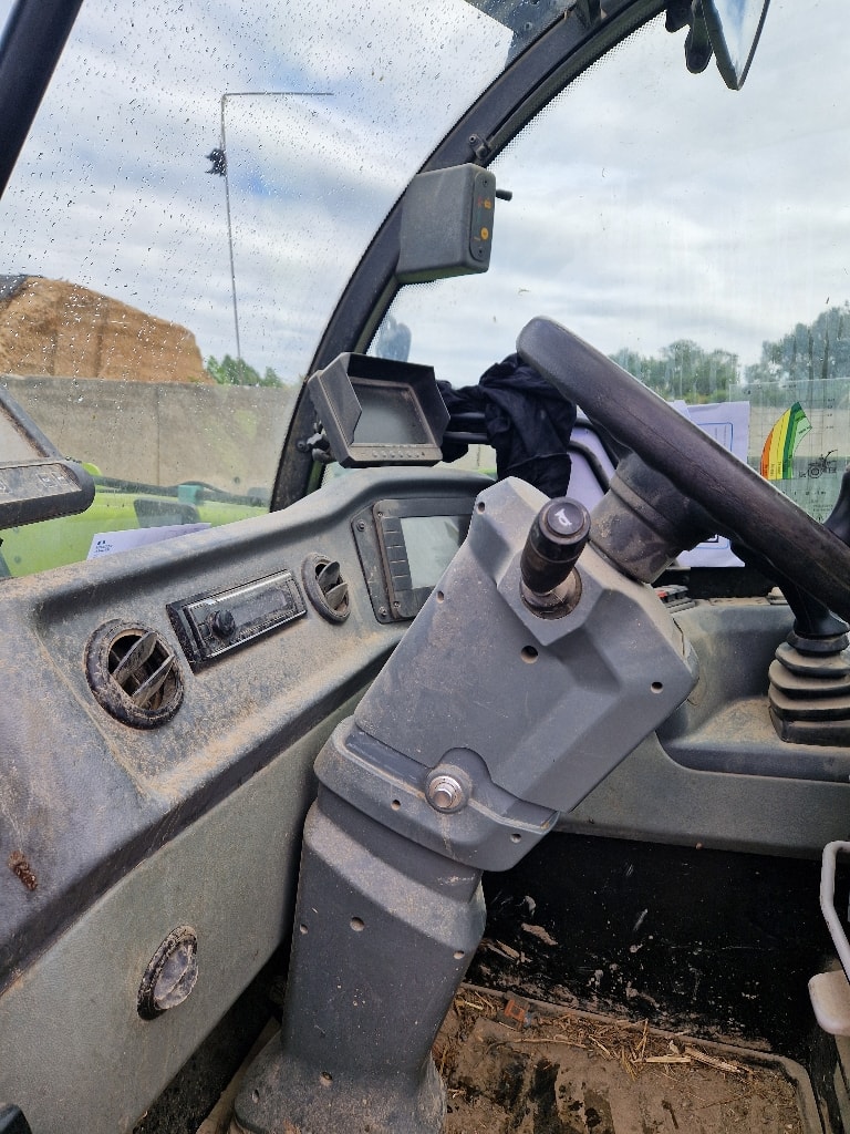 Telescopique CLAAS 736 varipower - photo slide 13