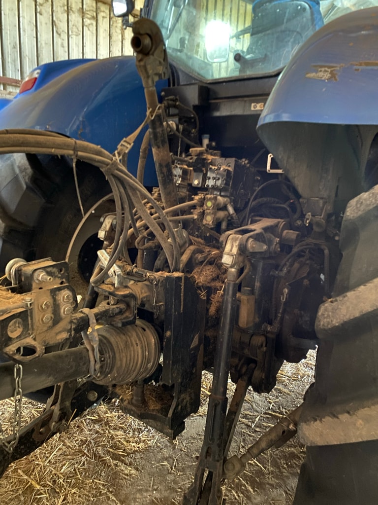 Tracteur NEW HOLLAND T7060 6.7L - photo slide 8