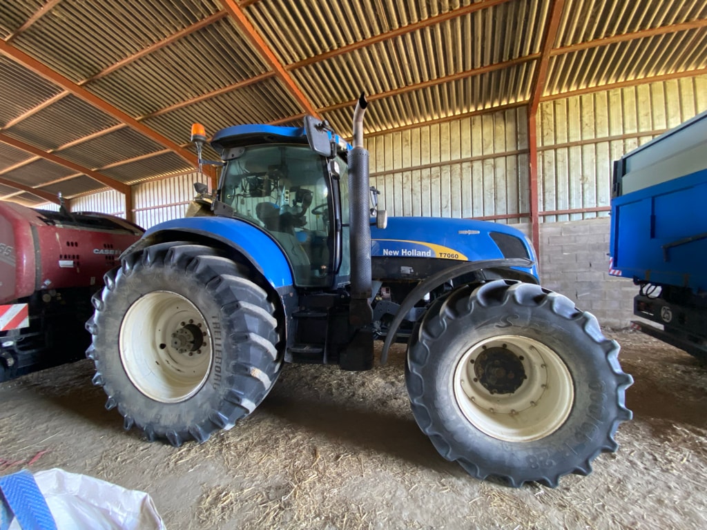 Tracteur NEW HOLLAND T7060 6.7L - photo slide 11