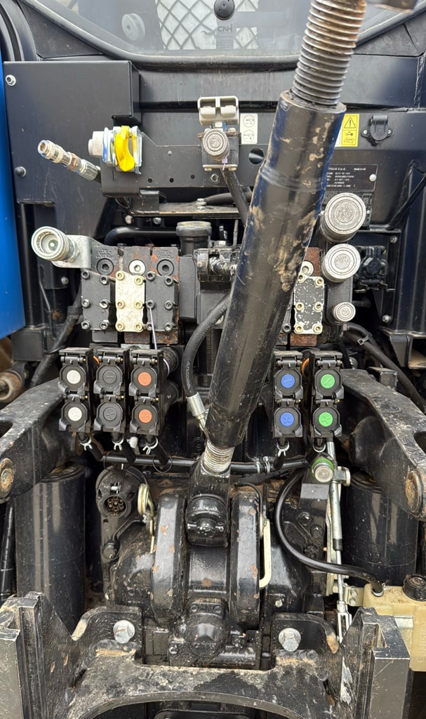Tracteur NEW HOLLAND T7.270 AC SW 2 - photo slide 13