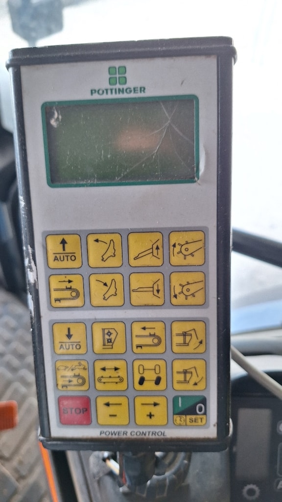 Autochargeuse POTTINGER Faro 6300 - photo slide 16