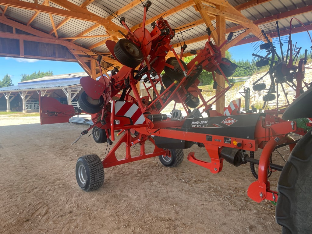 Faneuse KUHN GF 8712 T - photo slide 2