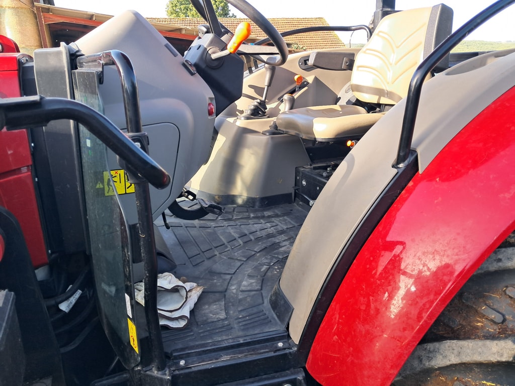 Tracteur CASE IH FARMALL 75A - photo slide 7