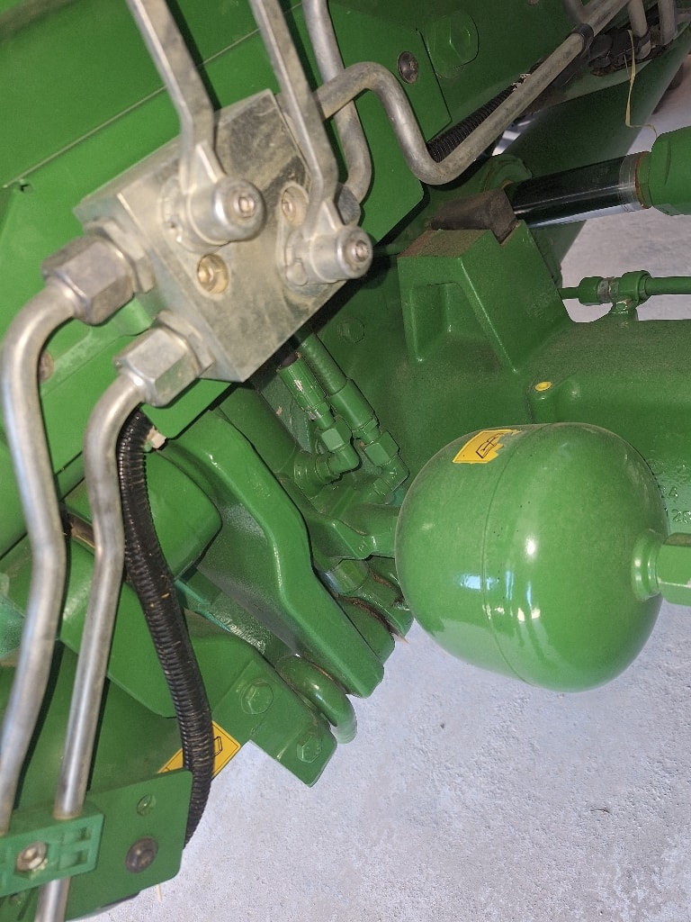 Tracteur JOHN DEERE 6155R - photo slide 12
