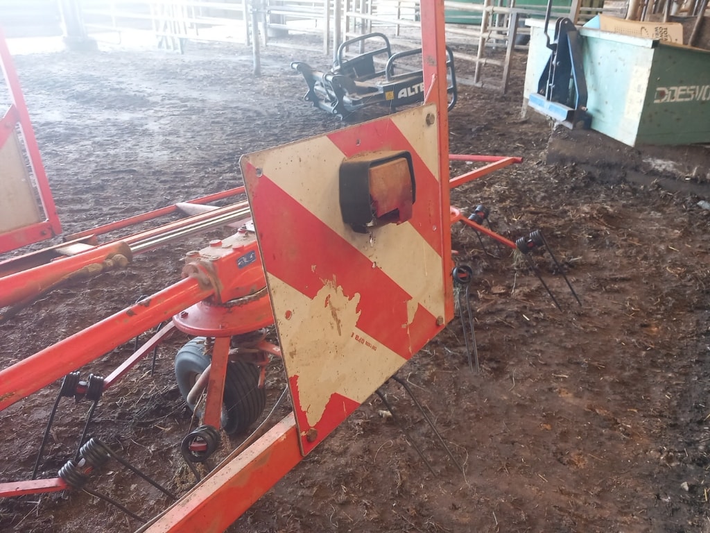 Faneuse KUHN GF 6301 - photo slide 9