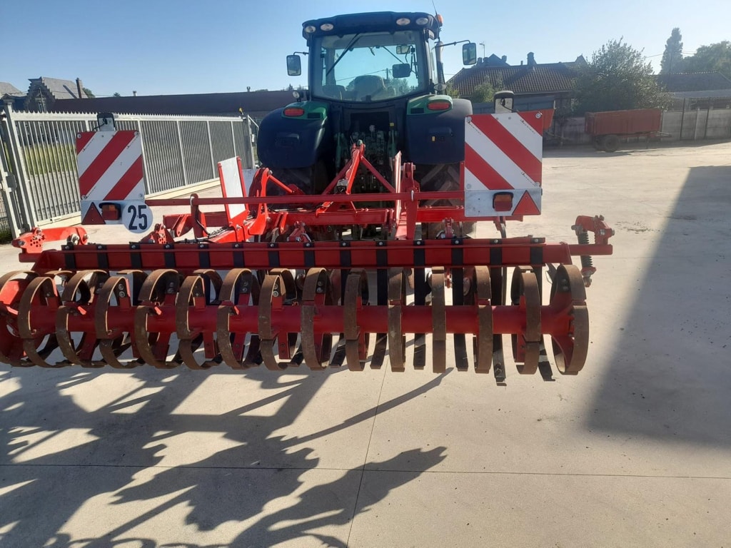 Dechaumeur HORSCH Terrano 3 FX - photo slide 4