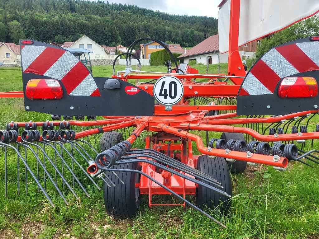 Andaineur KUHN GA6632 - photo slide 17
