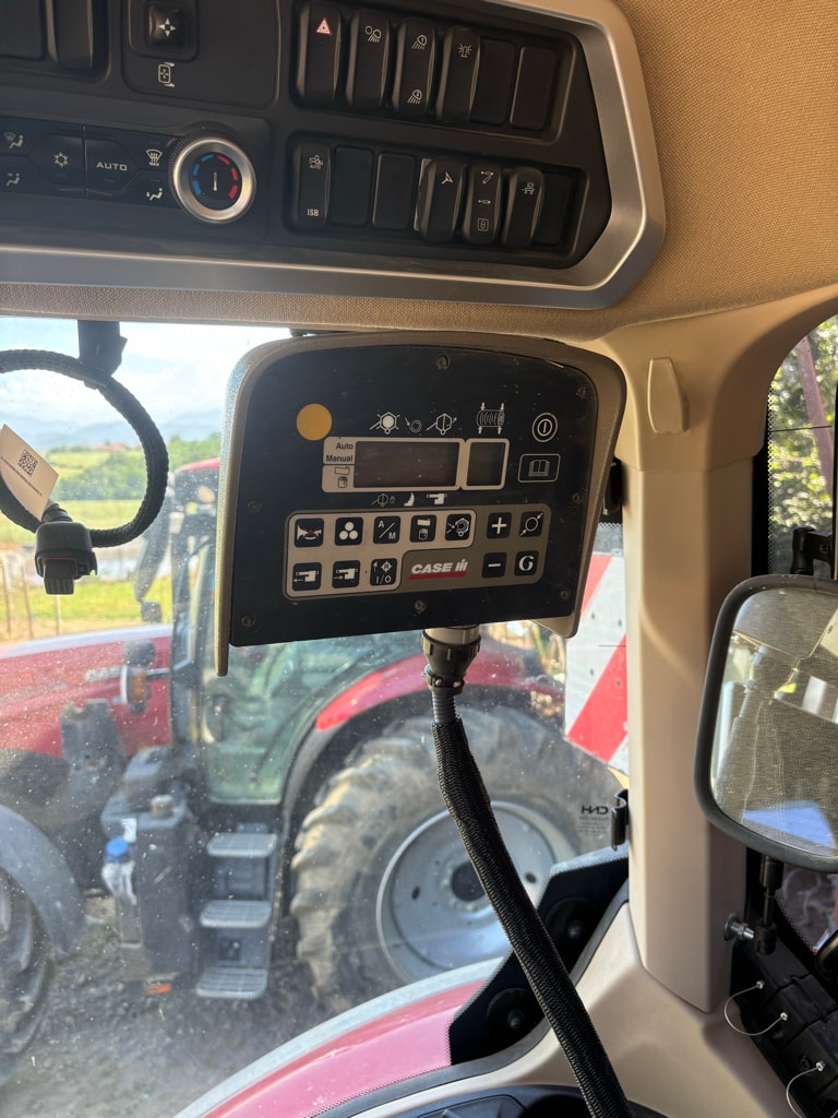 Presse balles rondes CASE IH Rb 464 - photo slide 11