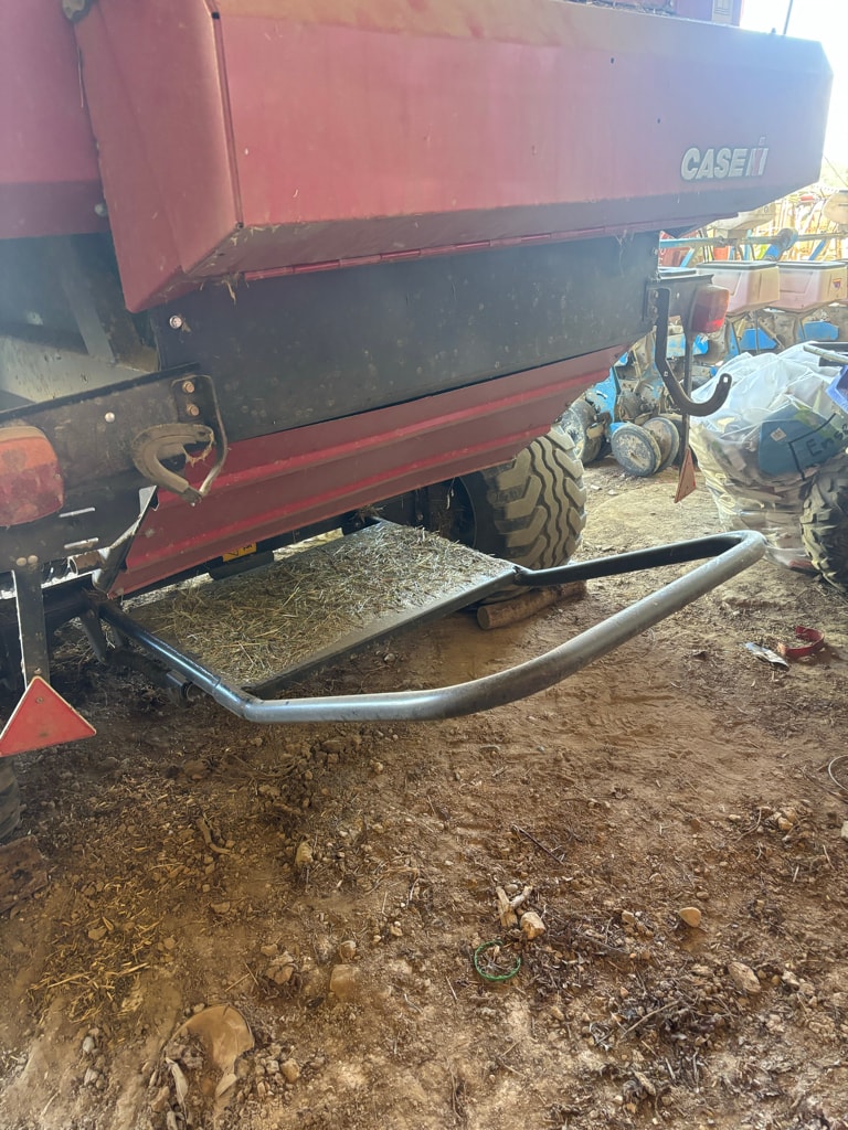 Presse balles rondes CASE IH Rb 464 - photo slide 4