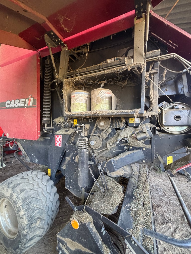 Presse balles rondes CASE IH Rb 464 - photo slide 7
