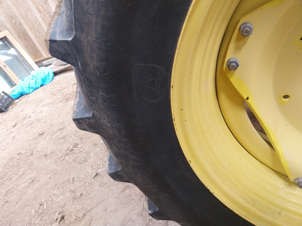 Tracteur chargeur JOHN DEERE 5080R - photo slide 10