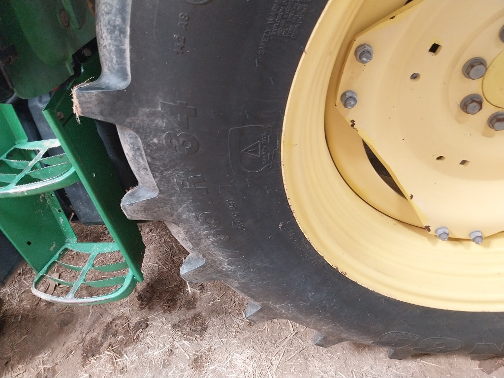 Tracteur chargeur JOHN DEERE 5080R - photo slide 11