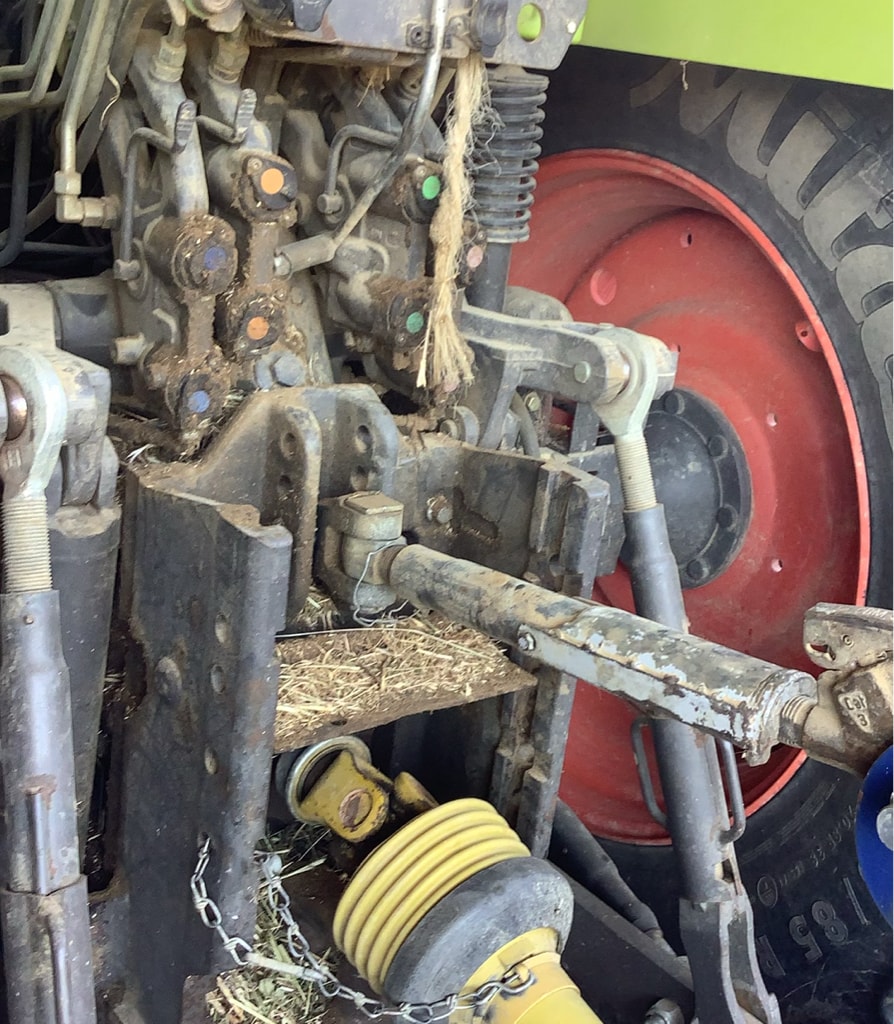 Tracteur CLAAS ARION 620 - photo slide 12