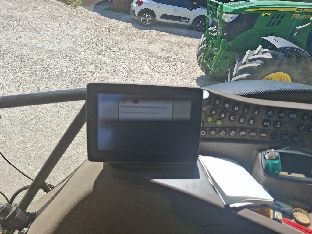 Tracteur JOHN DEERE 6210 R AP - photo slide 21