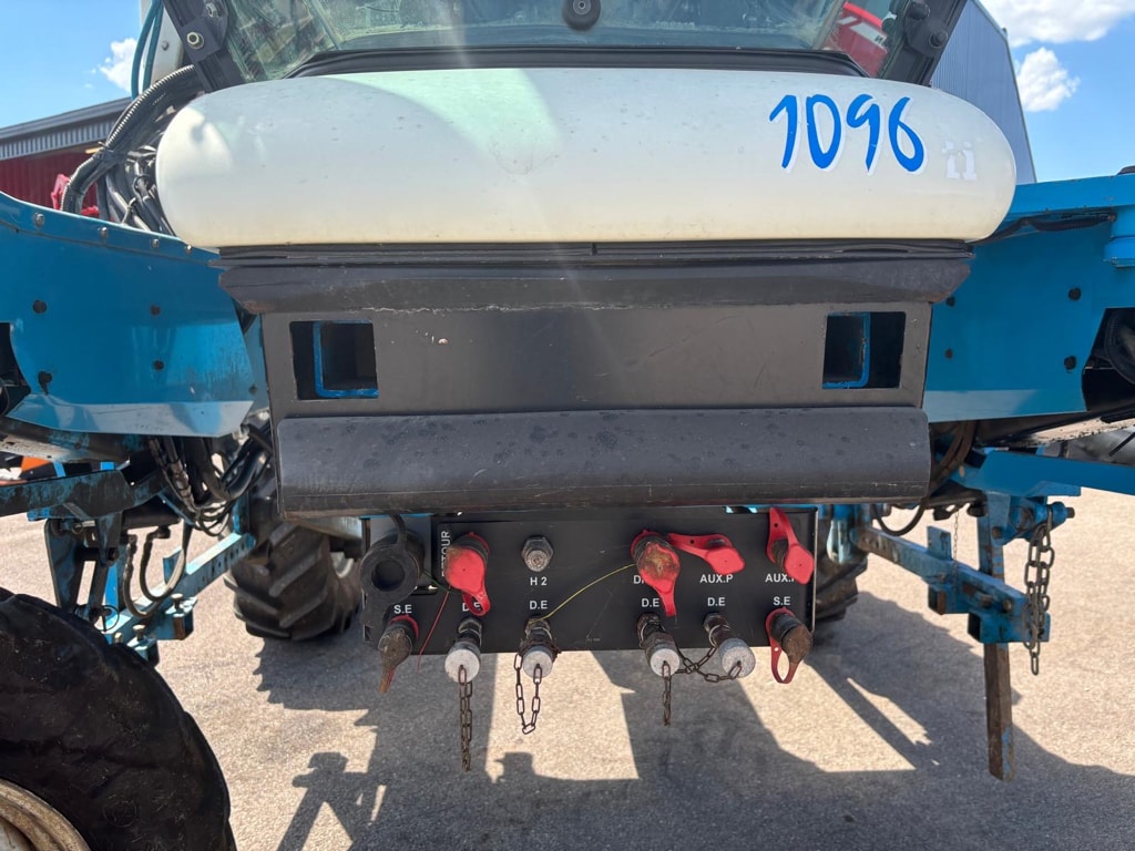 Tracteur enjambeur BOBARD 1096 - photo slide 6