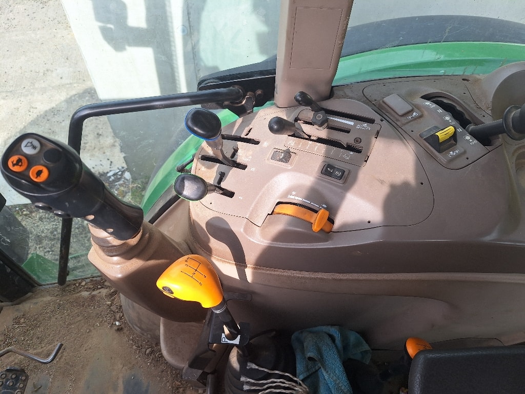 Tracteur JOHN DEERE 5100M - photo slide 14