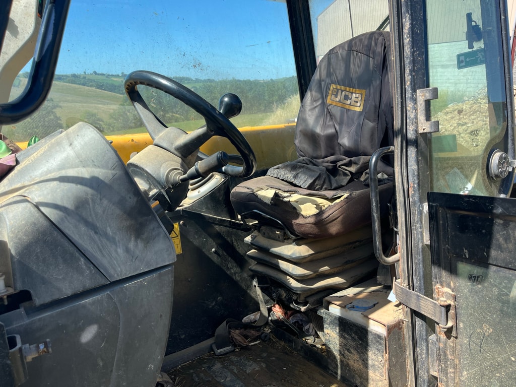 Telescopique JCB 526-56 AGRI - photo slide 14