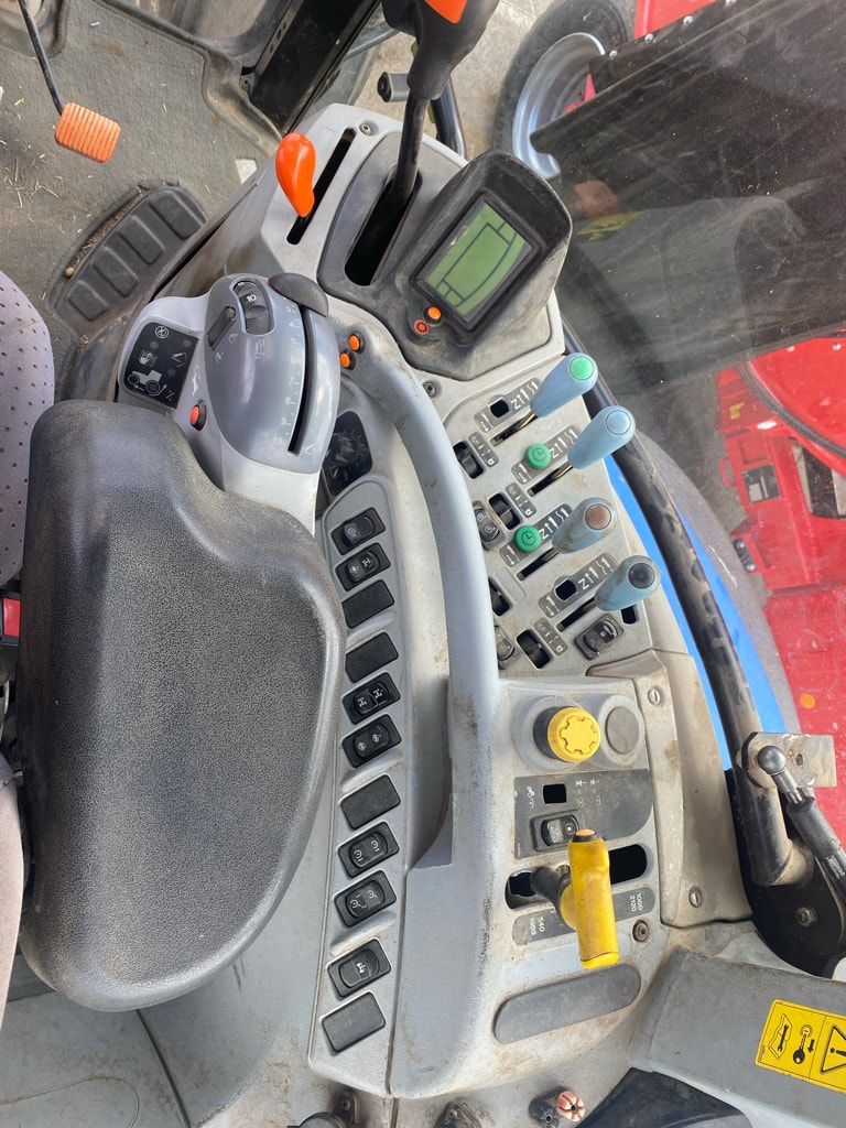 Tracteur NEW HOLLAND T6020 ELITE - photo slide 12