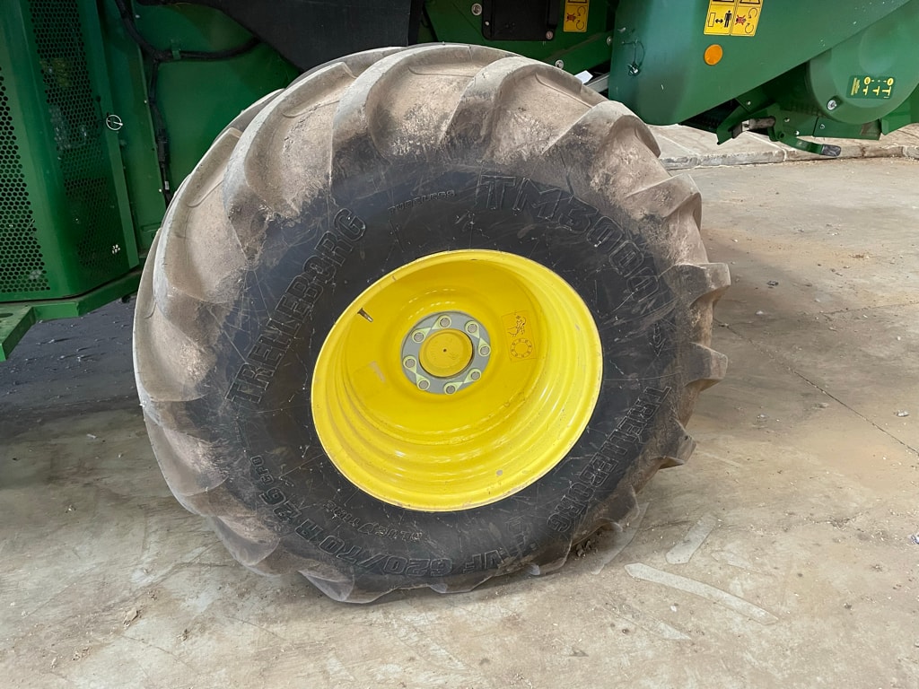 Moissonneuse JOHN DEERE S770i - photo slide 3