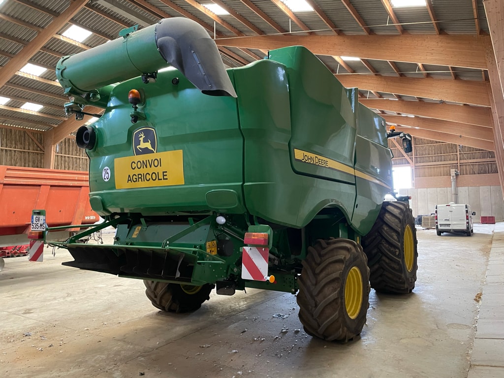 Moissonneuse JOHN DEERE S770i - photo slide 9