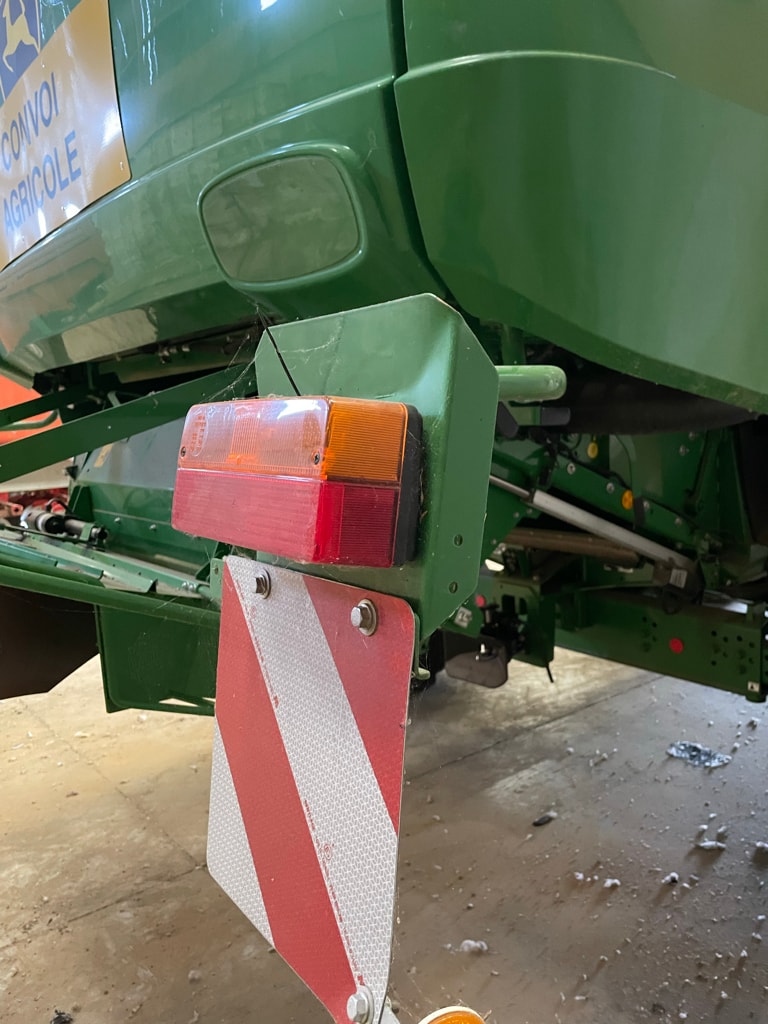 Moissonneuse JOHN DEERE S770i - photo slide 10
