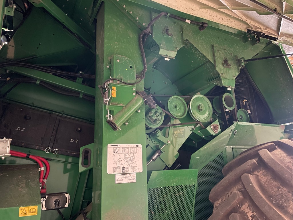 Moissonneuse JOHN DEERE S770i - photo slide 11