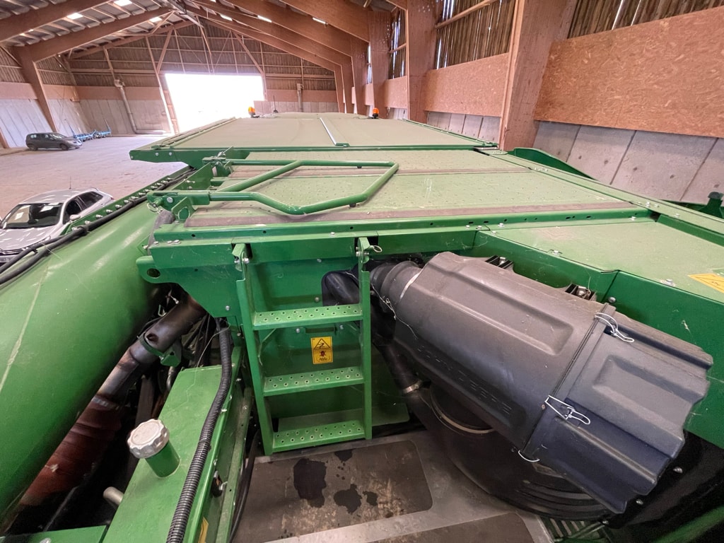 Moissonneuse JOHN DEERE S770i - photo slide 20