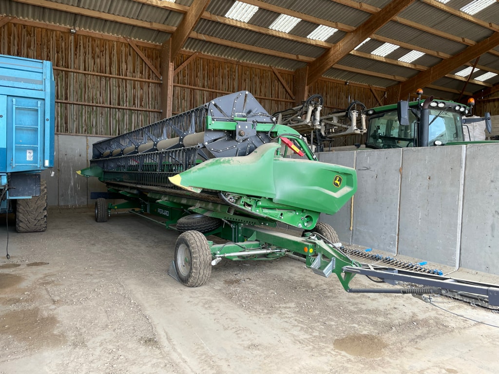 Moissonneuse JOHN DEERE S770i - photo slide 23